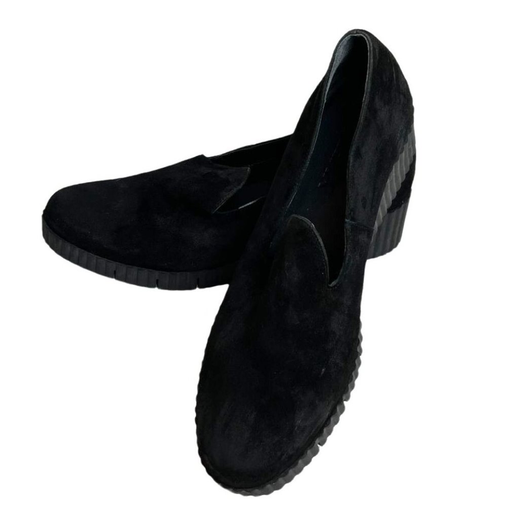 The FLEXX Womens Comfort Slip On Shoes Black Suede Wedge Heel